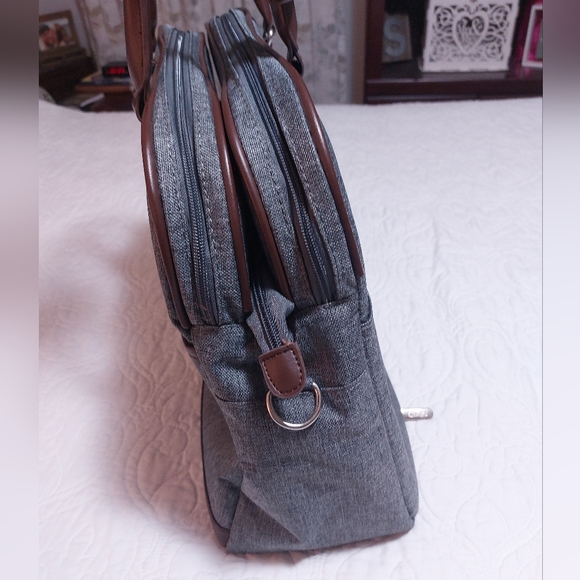 Chaps - Saddle Haven 2.0 Kohl's Pack-All Boarding Bag Laptop Bag Grey & Brown - Picture 4 of 15